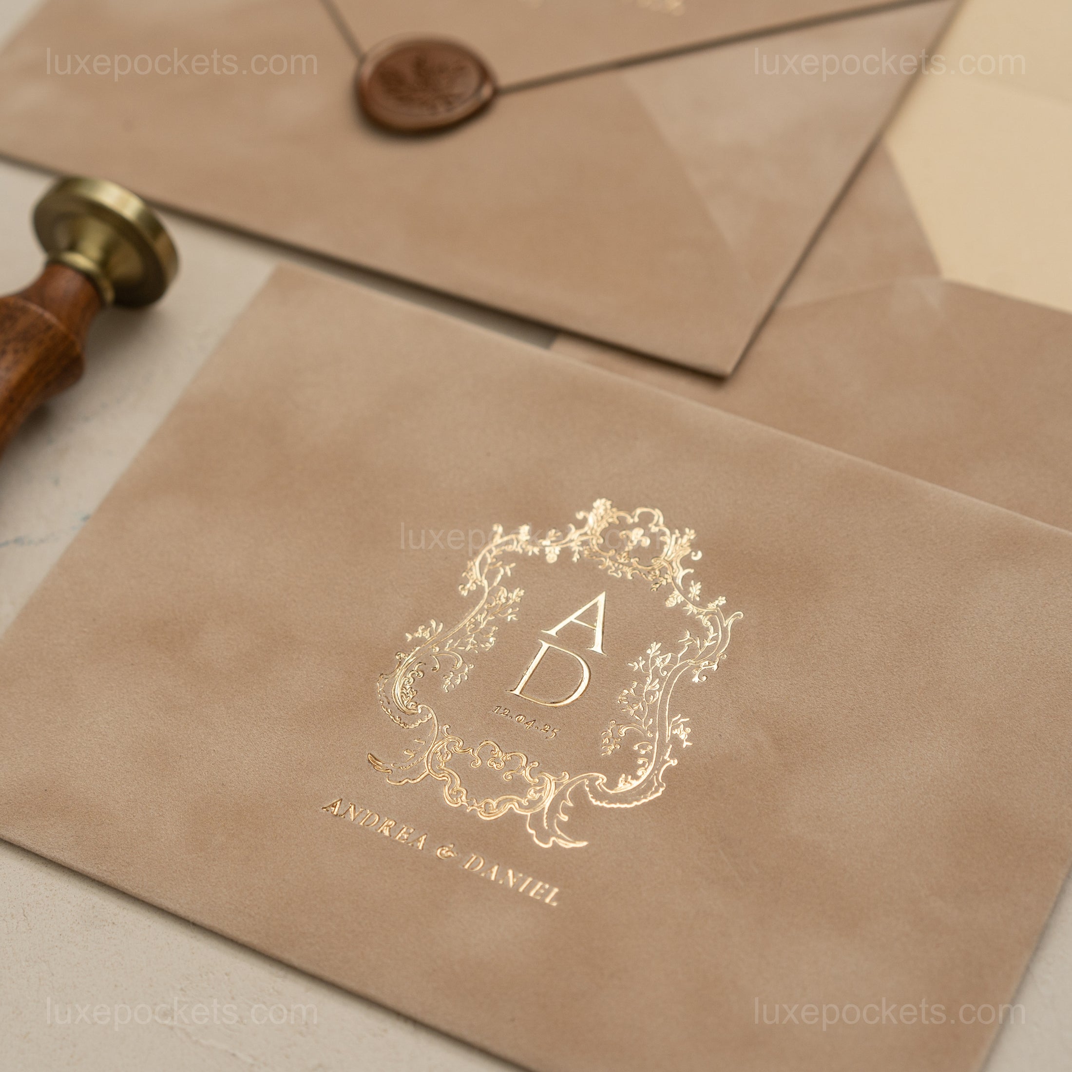Beige Velvet Invitation Envelope - Foil -3.jpg