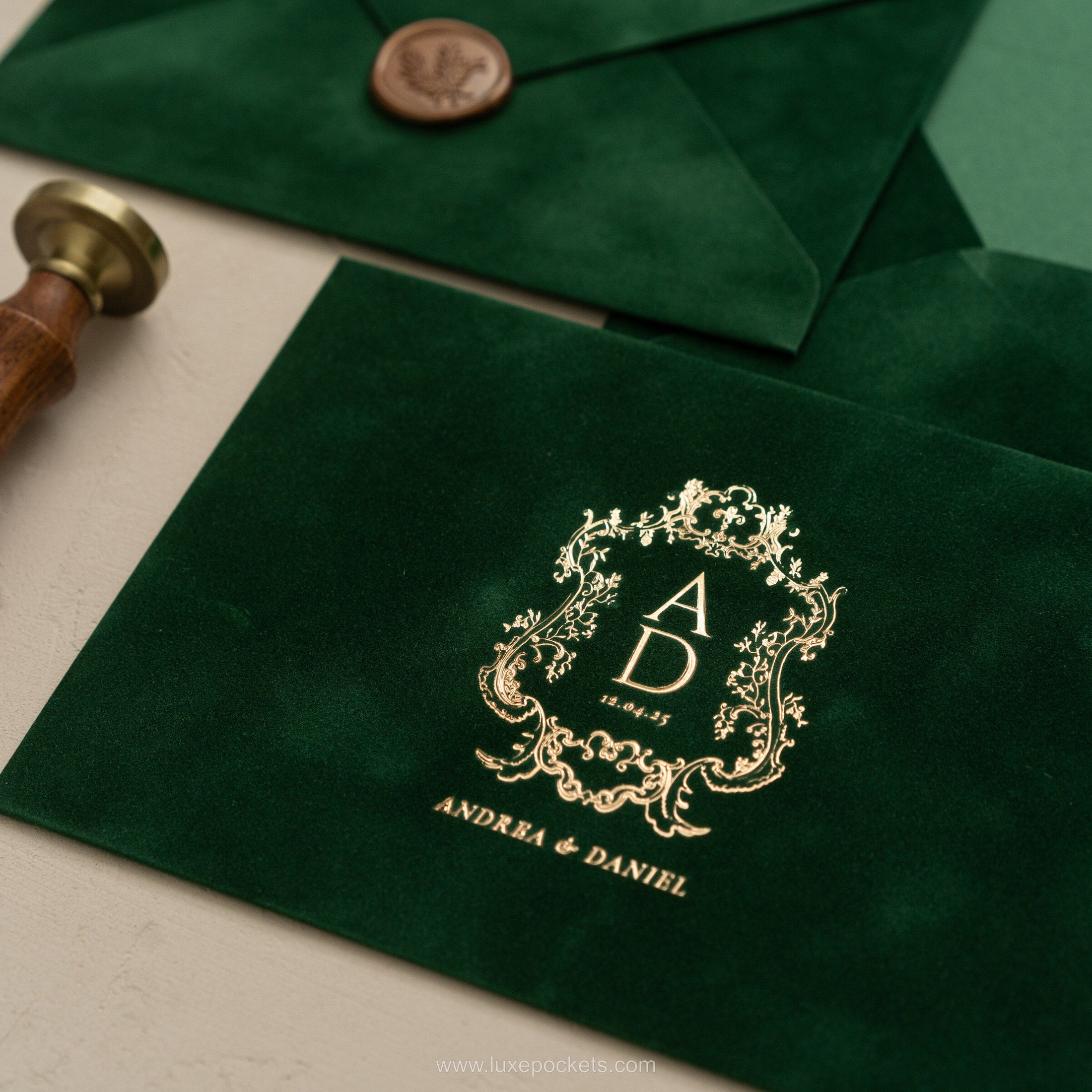 emerald-green-velvet-invitation-envelope 2.jpg