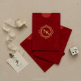 Load image into Gallery viewer, red-velvet-sleeve-pocket 1.jpg
